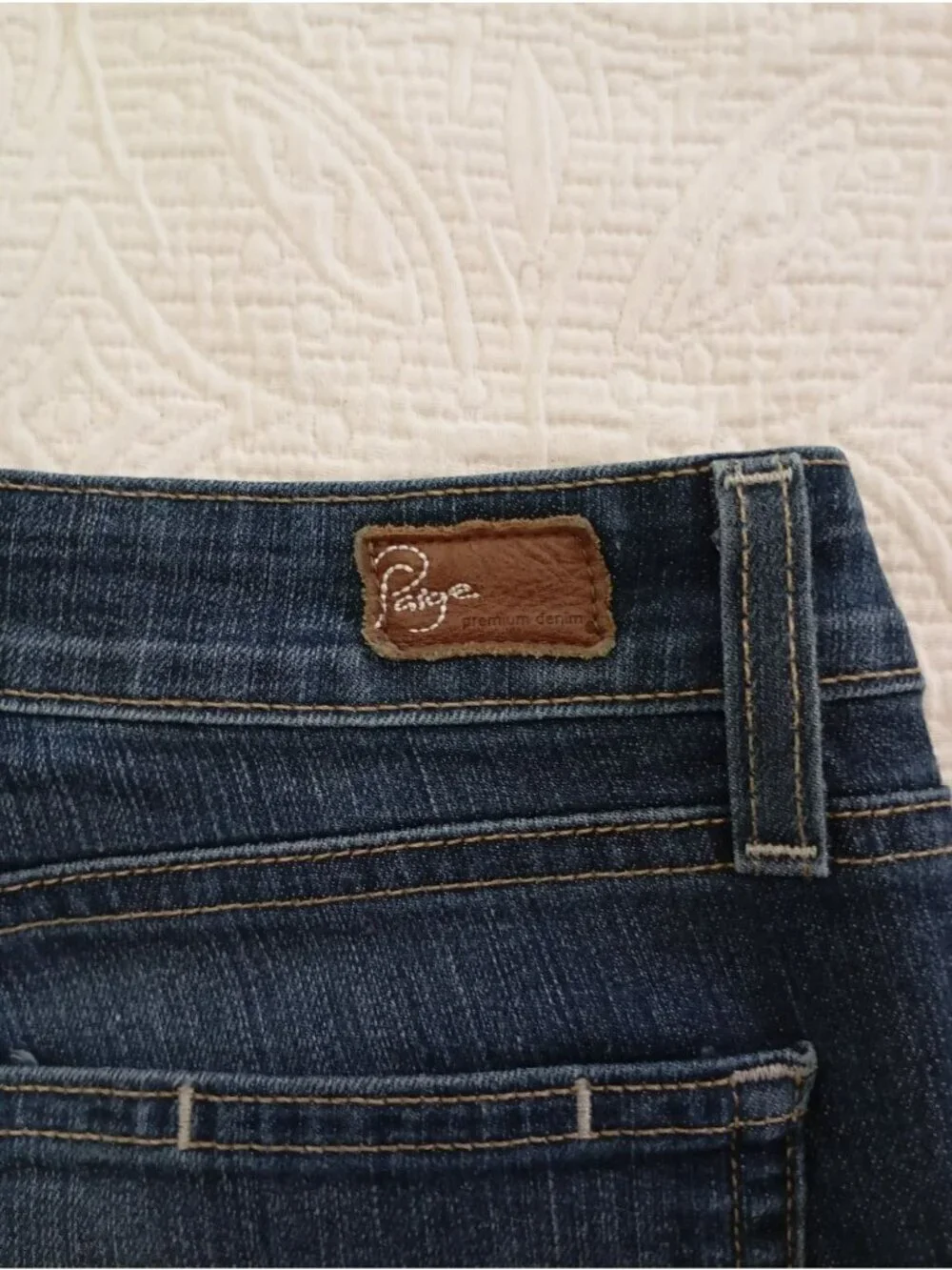 Paige Peg Skinny Jeans Size 27 Womens Dark Wash Stretch Denim USA